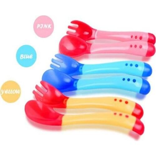The child Temperature Sensing Spoon and Fork Safety Silicone bean Flatware Spoon + Fork Bebe Feeder Utensils bean Tableware