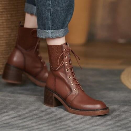2021 New Winter Boots Pumps Women Shoes Round Toe Thick Heel Women Modern Boots Heels Platform Boots Genuine Leather Retro