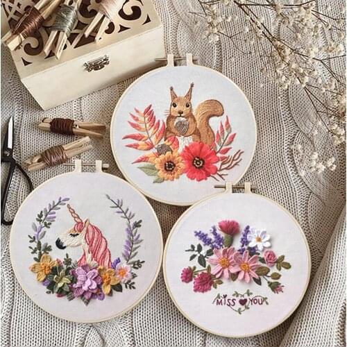 DIY Embroidery Kit for Beginner Flower Pattern Cross Stitch Needlework Hoop