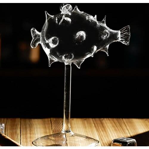 1Pc Globefish Shape Cocktail Glass Creative Glass Wine Cup Goblet Glass Cocktail Barware Bar Tool Drink Container(Transparent)