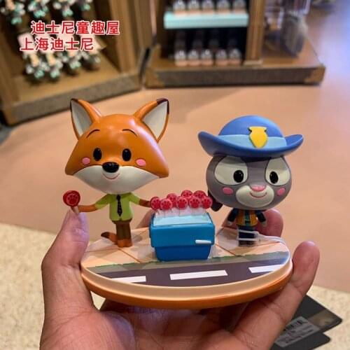 New creative Cartoon Shanghai Disney Crazy Animal City Fox Nick Judy Rabbit Car Moving Head Decoration Gift AG 2195