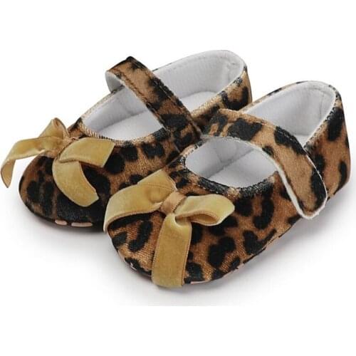 Newborn baby girl shoes leopard baby shoes toddler girls shoes first step pre walkers soft sole crib shoes size 5 fashion spring