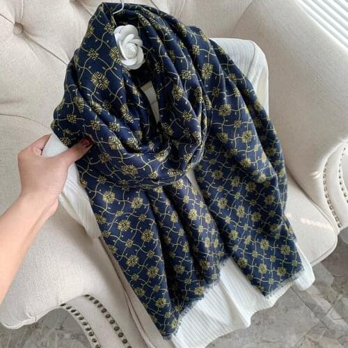 2021 Brand Autumn and Winter Womens Beach Shawl Wool 15% Scarf Ladies Fashion Scarf Headscarf Pashmina Headscarf Silencer