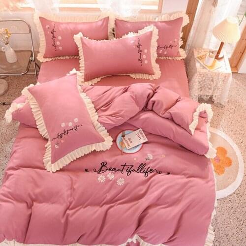 4pcs Fresh Little Daisy Kawaii Bedding Set Luxury 200x230cm Bed Sheets Girls Room Quilt Case Soft Comforter Cotton Bedding Sets