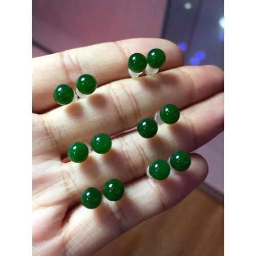 Natural Russia, jasper ear studs. Jasper, bright color, emerald green, spinach green. 14k gold. not fade