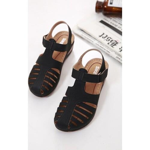 Womens Summer Sandals Casual Shoes Comfortable Light Outdoor Platform Shoes 2021 New Soft Wedge Ladies Round Toe Slip-On Flat