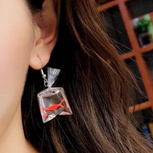 Minority 1Pair Dangle Earrings Skin-friendly Anti-deform Resin Earrings Pendant with Goldfish Water Bag for Girl Popular New2021