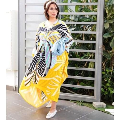 New loose large V-neck fashion beautiful short sleeve elastic print dress