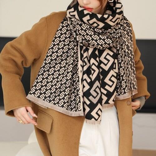 2021 Design Cartoon Printed Cashmere Scarf Women Winter Pashmina Shawls and Wraps Thick Warm Bufanda Stoles Blanket