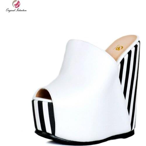 Original Intention Fashion Footwear