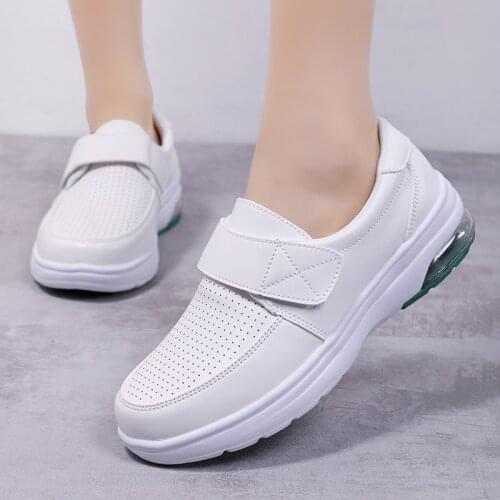 Women Nursing Shoes Comfortable Walking Slip On Nurse Restaurant Work Waterproof Slip-Resistant Lightweight Leather Loafers