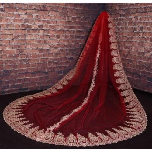 Gorgeous 3M Red Wedding Veil Gold Lace Edge Cathedral Applique One Layer Veils With Comb