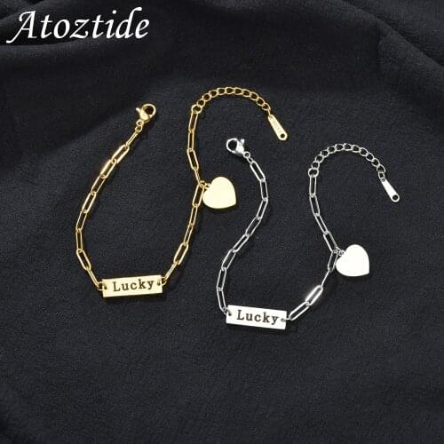 Atoztide Fashion Heart Bracelets Engraving Nameplate Date Stainless Steel Personalized Good Luck Bangles for Lover Women Gift