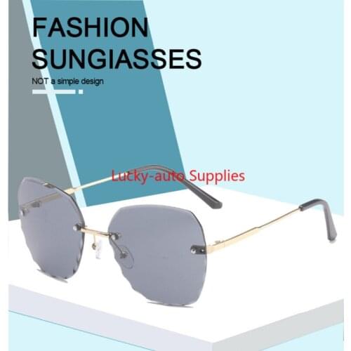 2021 European and American Wave Trimmed Sunglasses Ins Sunglasses Female Trendy Metal Ocean Lens Sunglasses