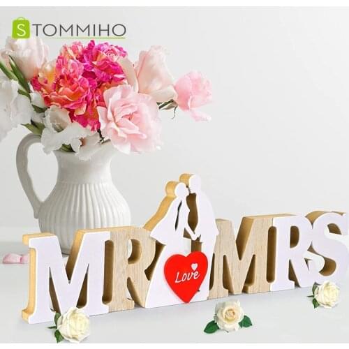 STOMMIHO Wooden Mr & Mrs Sign Letters Ornament Wedding Decoration for Reception Ceremony Party Table Top Dinner Decoration