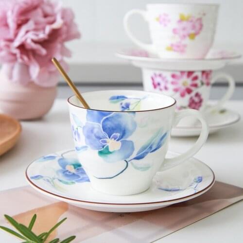 European Bone China Coffee Cups Saucer Set Creative 230Ml Flowers Ceramic Afternoon Tea Cups Party Office Drinking Cup