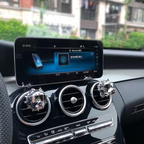 BullDog Car Perfume Automobile Outlet Air Freshener Clip Aromatherapy Dog Head Fragrance Scent Diffuser Car Interior Decoration