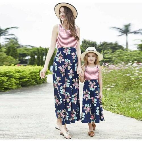 Mother and Daughter Dress Floral O Neck Sleeveless Family Matching Clothes Women Girls Long Dresses Outfits