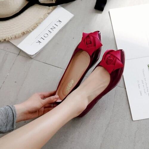 Rose flower elevated japanned leather loafers shoes woman slip on shallow moccasins pointed toe silk hep flats shoes for women