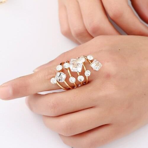 Tso Sim Rings With Crystals