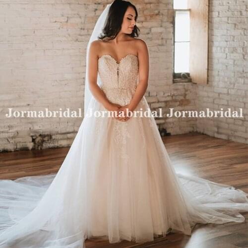 Vintage Long Train Wedding Dress Sweetheart Neckline Lace Appliques Formal A Line Tulle Beach Bridal Dresses Robe de Mariee