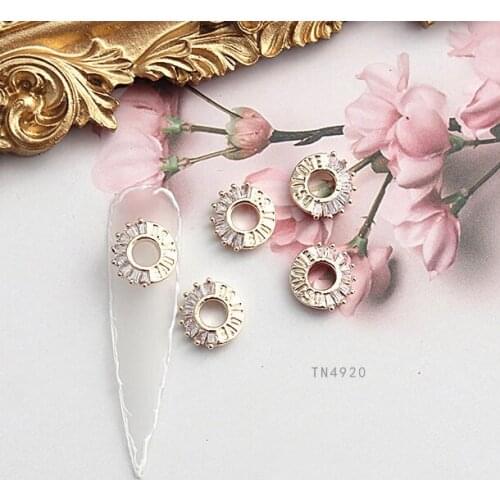 5pcs TN4920 Gold Circle Crystal Zircon Nail Art Rhinestone metal manicure nail accessories Nail art Decorations 3D Nails charms