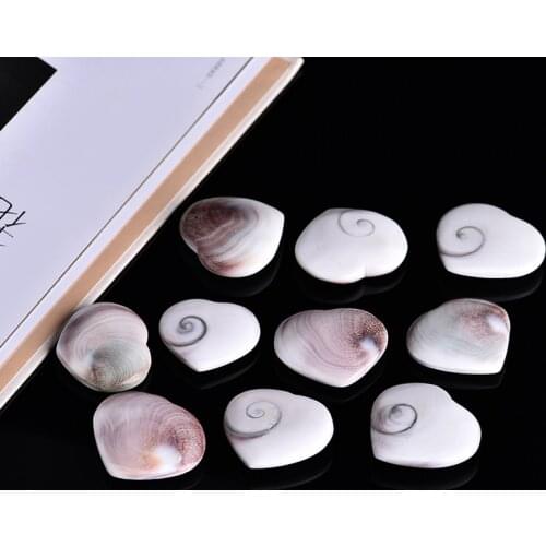 1pcs Delicate natural stone shell heart-shaped love crystal quartz magic repair point cure chakra gift home decoration ornaments
