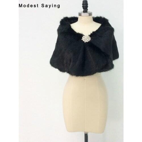 Elegant Black Faux Fur Wedding Boleros 2017 Fashion Formal Bridal Shawls Women Jackets Warm Wraps Outerwear Wedding Accessories