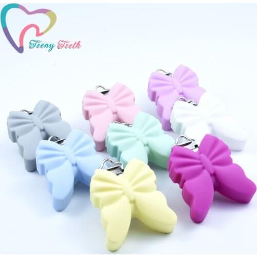 2 PCS Baby Pacifier Clips Silicone Butterfly Shape Clip Plastic Pacifier Clips Infant Nipples Accessories Clip Nipple Clasps Toy