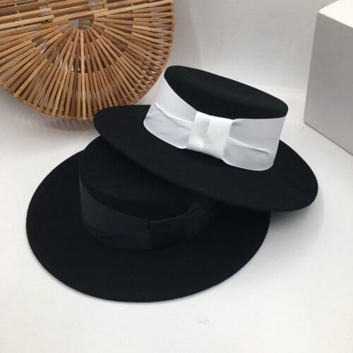 In Europe and the British flat top hat black wool hat Sir fashion hat Fedora Panama
