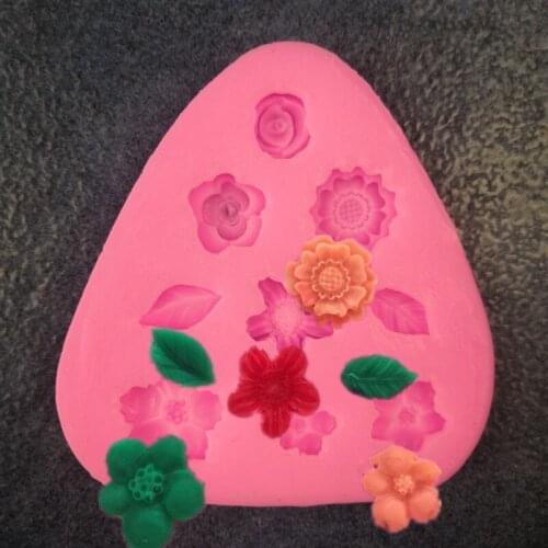 Leaves And Flowers Turn Sugar Cake Chocolate Decoration Mold Crystal Dripping Fragrance Clay DIY Silicone Mold A1591