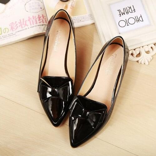 Autumn shoes women 2021 new pointed sweet bow soft bottom scoop shoes womens flat sole single shoes large womens shoes 33-43