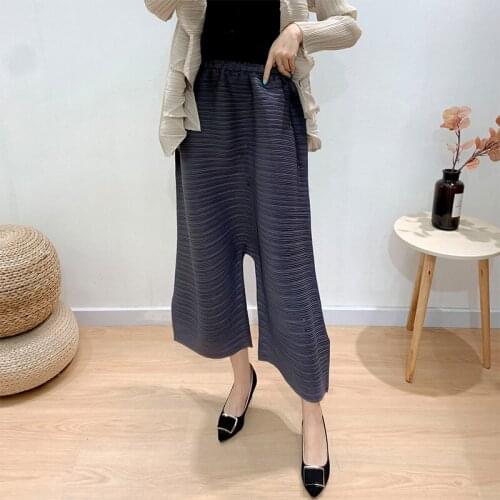 Shyslily Women's Cropped Trousers