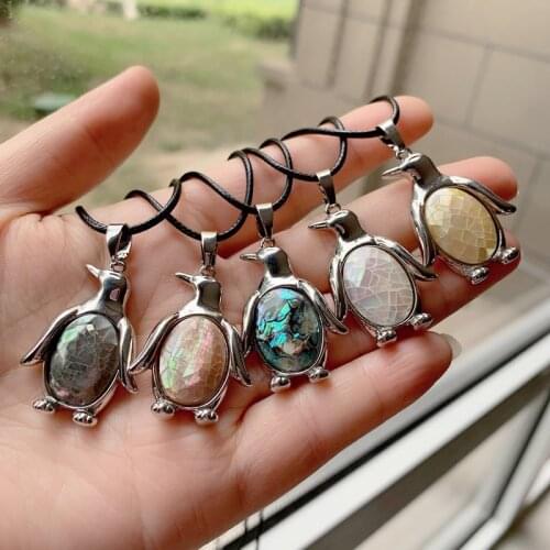 Retro Healing Natural Abalone Shell Pendant Necklace Lovely Penguin White Freshwater Mother of Pearl Necklace Choker Female Girl