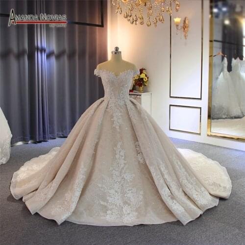 Off the shoulder straps robe de soiree wedding dress with long train