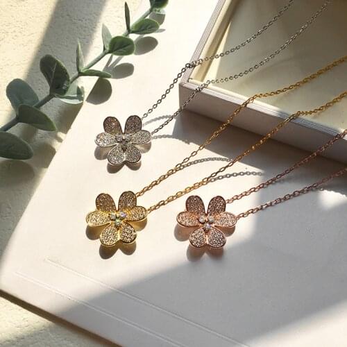 Cute Style Delicate Pave Top CZ Crystals Clovers Flower Pendant 3 Gold Color Chain Necklace For Women Gift Fashion Jewelry