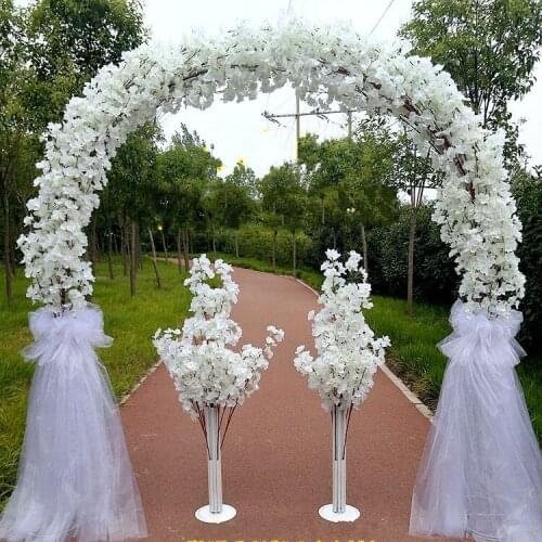 Luxury wedding Center pieces Metal Wedding Arch Door Hanging Garland Flower Stand with Cherry blossoms for backdrop Prop