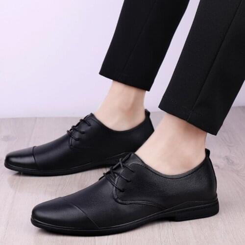 Mens outdoor Breathable men sport man Sneakers Light running loafers Men causal sports 2020 shoes hot shoe male sale boots wear
