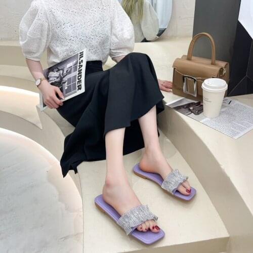 Fashion Rhinestone Flat Women Slippers Summer New Comfortable Lightweight Sandals All-match Womens Shoes Women Slippers