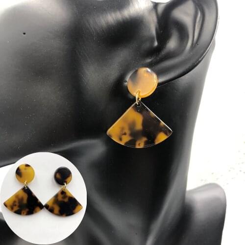 2019 New Fashion Leopard Grain Multi-Color Big fan-shap Brown Acrylic Earrings Special Design Semicircle Resin Earring for women