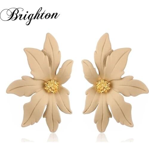 Bohemia Resin Flower Stud Earrings for Women Copper Metal Yellow Red Earring Party Wedding Fashion Jewelry Beach Summer Earrings