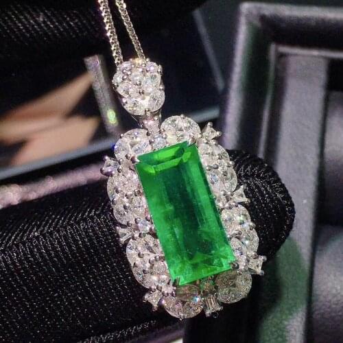 H621 Fine Jewelry AU750 G18K Natural Emerald Pendant Emearld 3.70ct Gold Diamond Pendant Gemstone Necklaces for Women