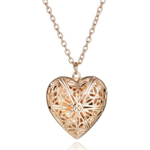 2019 New Arrival Hollow Heart Pendant Necklaces Fashion Jewelry LOVE Collares Geometric Charm Necklace Bijoux jewelry Gifts