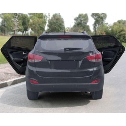 Block mosquitoes Sun Shade Sox Universal Fit Baby Rear Large Car Side Window Sun Shades Travel for Car, 1 pair qiang