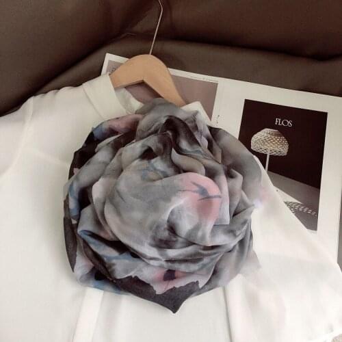 Women Fashion Ombre Bohemian Floral Fringe Viscose Scarf Lady Print Lovely Shawls and Wraps Pashmina Hijab Bufandas Muslim Sjaal