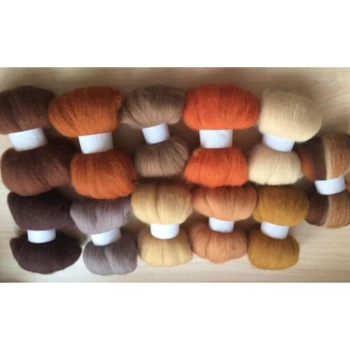 10g/bag for 11 Colors Merino Wool felt Fibre Roving For Needle Felting Hand Spinning DIY Fun Doll Needlework
