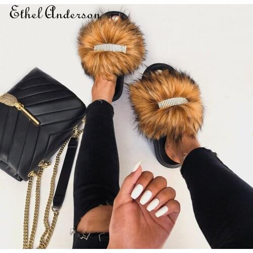 Womens Faux Furry Fur slides Fur Flip Flops Female Slippers Rhinestones Decoration Style Footwear Woman Famous Brand Shoes