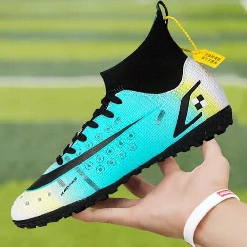 New 2021 Soccer Shoes For Couples Brand Designer Men And Women Football Sock Boots High Top Men Soccer Cleats Stud Football Shoe