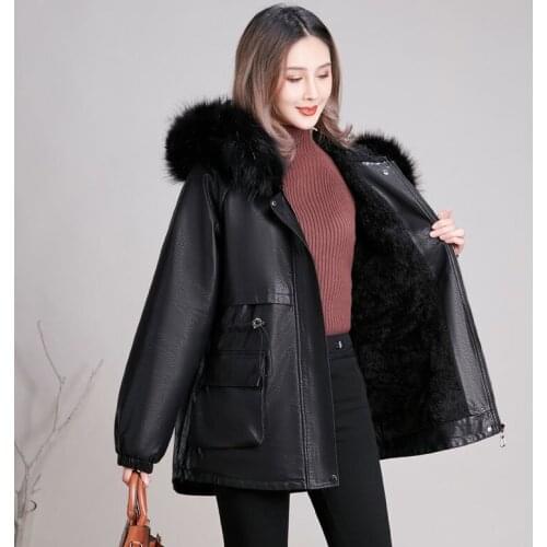 Luyaoskyen Women's Leather Down Jackets