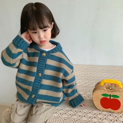 Retro wide stripe pattern knit cardigan for boys and girls loose and comfortable long-sleeved sweater round neck cardigan